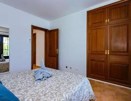 فيلة Mirador Brisas